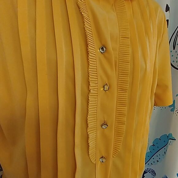Vintage 60s Yellow Blouse With Rhinestone Buttons - Picture 2 of 8